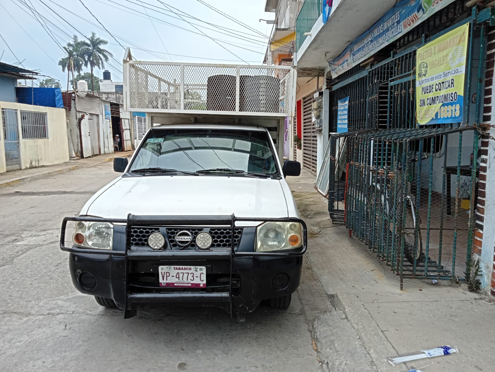 Vehículo de Fletes y Mudanzas Exprés Gabino